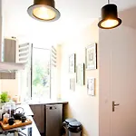 Ideal Pro & Couple - 2 Theme Boho Chic Rdc & Dandy 1er Etage - Quartier Calme - Jardin - Wifi Hd - Smart Tv - Parking Gratuit - Proche Centre & Transports - Ask Апартаменты *