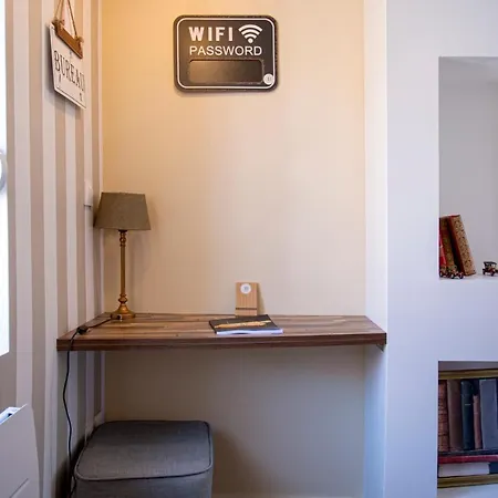 Ideal Pro & Couple - 2 Theme Boho Chic Rdc & Dandy 1er Etage - Quartier Calme - Jardin - Wifi Hd - Smart Tv - Parking Gratuit - Proche Centre & Transports - Ask * 발랑시엔