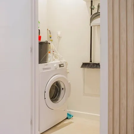 Apartament Ideal Pro & Couple - 2 Theme Boho Chic Rdc & Dandy 1er Etage - Quartier Calme - Jardin - Wifi Hd - Smart Tv - Parking Gratuit - Proche Centre & Transports - Ask