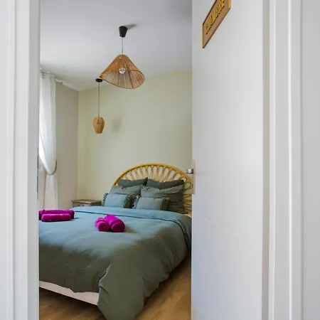 Ideal Pro & Couple - 2 Theme Boho Chic Rdc & Dandy 1er Etage - Quartier Calme - Jardin - Wifi Hd - Smart Tv - Parking Gratuit - Proche Centre & Transports - Ask *