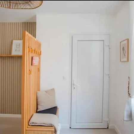 Ideal Pro & Couple - 2 Theme Boho Chic Rdc & Dandy 1er Etage - Quartier Calme - Jardin - Wifi Hd - Smart Tv - Parking Gratuit - Proche Centre & Transports - Ask فالنسيان