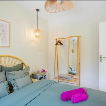 Ideal Pro & Couple - 2 Theme Boho Chic Rdc & Dandy 1er Etage - Quartier Calme - Jardin - Wifi Hd - Smart Tv - Parking Gratuit - Proche Centre & Transports - Ask *