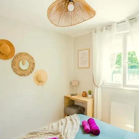 Ideal Pro & Couple - 2 Theme Boho Chic Rdc & Dandy 1er Etage - Quartier Calme - Jardin - Wifi Hd - Smart Tv - Parking Gratuit - Proche Centre & Transports - Ask * Valenciennes