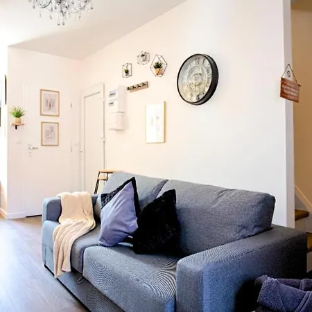 شقة Ideal Pro & Couple - 2 Theme Boho Chic Rdc & Dandy 1er Etage - Quartier Calme - Jardin - Wifi Hd - Smart Tv - Parking Gratuit - Proche Centre & Transports - Ask فالنسيان